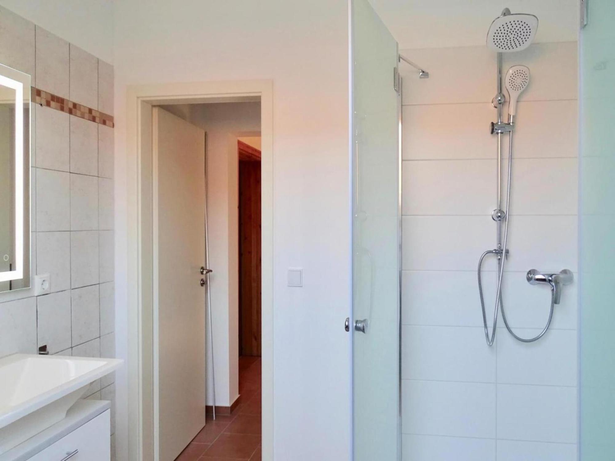 Farmstay Neuendorfkrug, Luetow Lutow エクステリア 写真